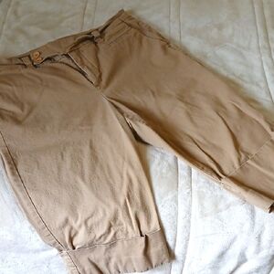 Gloria Vanderbilt Capri